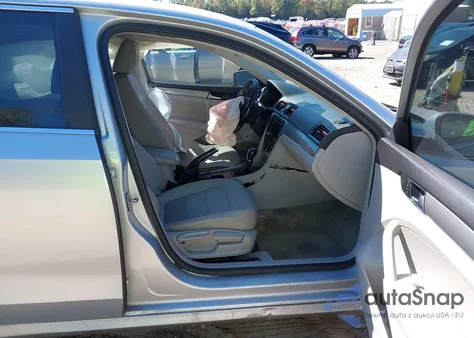 2015 Volkswagen Passat 1.8T Limited Edition from USA, damaged, VIN 1VWAS7A31FC083006